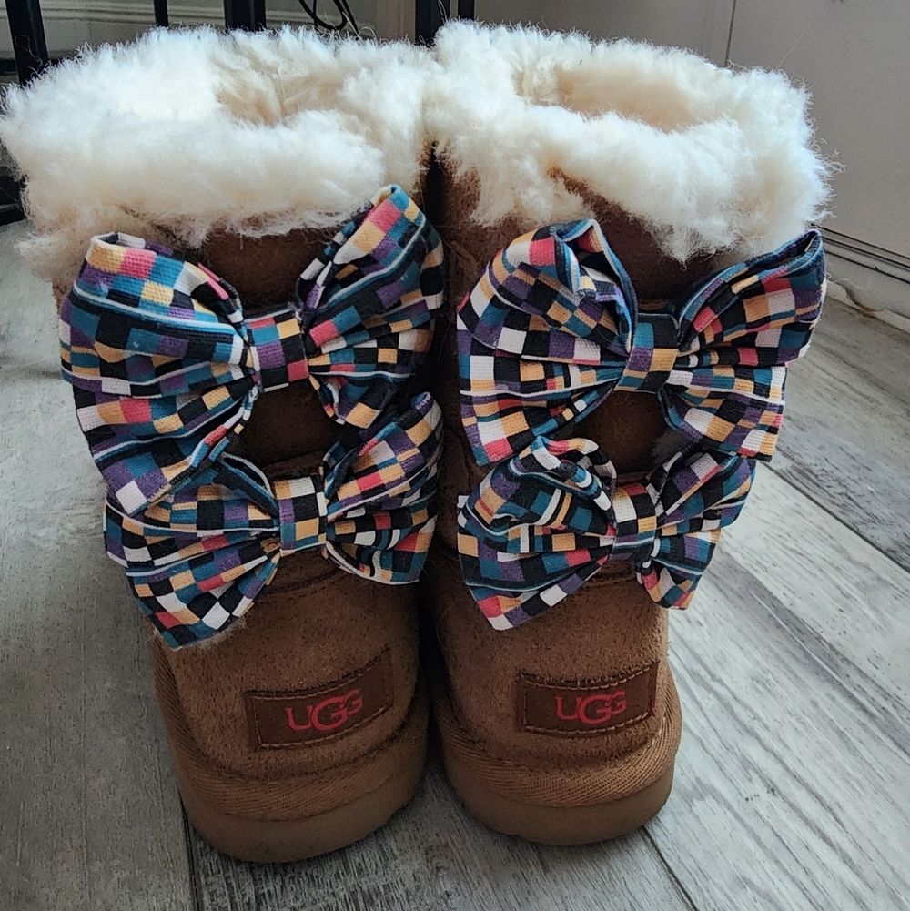 UGG Bow Checker Boots Colorful Bows Size 5